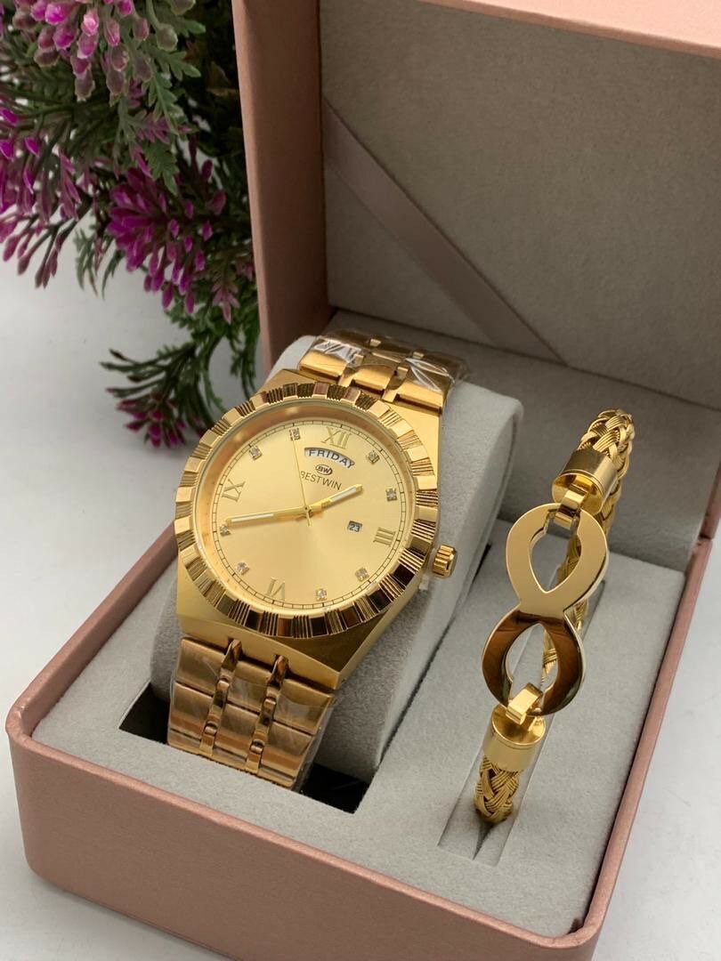 Men watch with bracelet