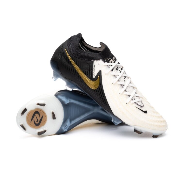 Crampons Nike