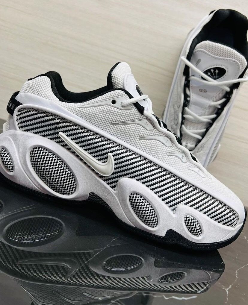 NIKE NOCTA Glide   ( vendue en boîte)