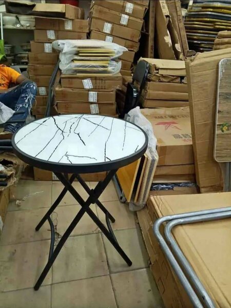 Table de jardin pliante moderne