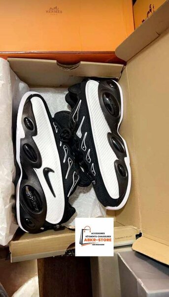 NIKE NOCTA GLIDE DRAKE