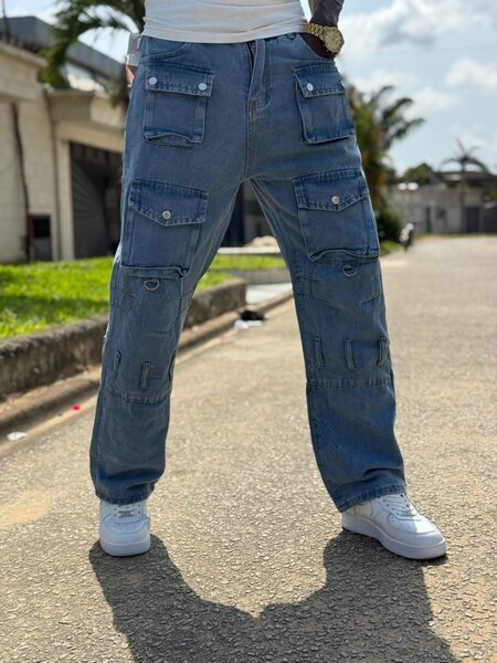 Pantalon cargo en denim tendance