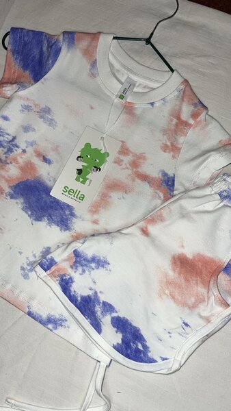 Детский одежда