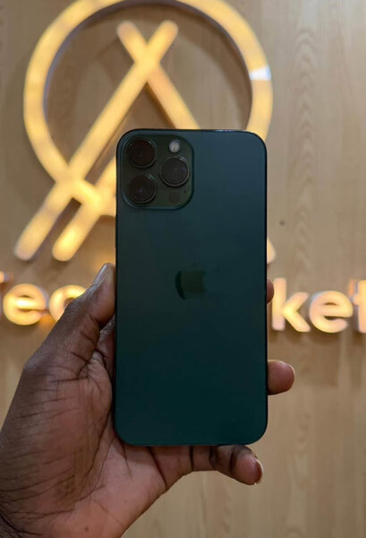 iPhone 12Pro Max Vert