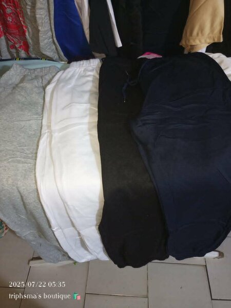 Jogging gris et noir