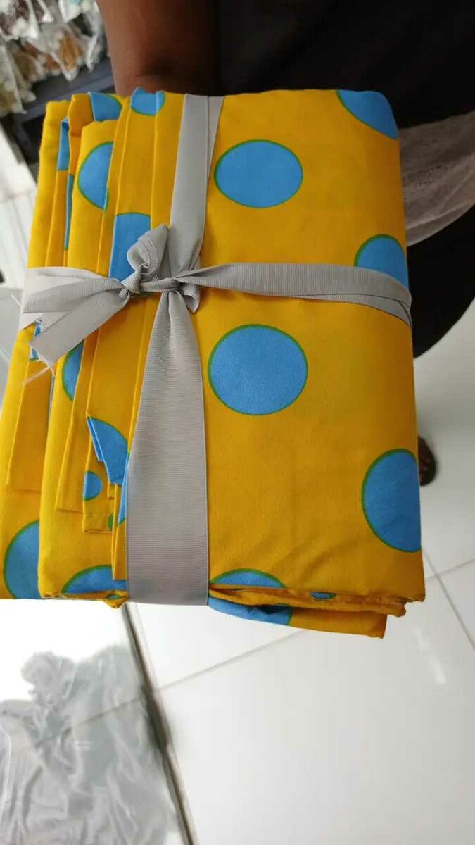 Rideaux et draps de qualité à seulement de 10k.