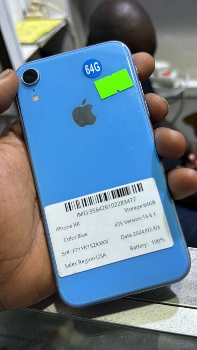 iPhone XR 64GB Débloqué