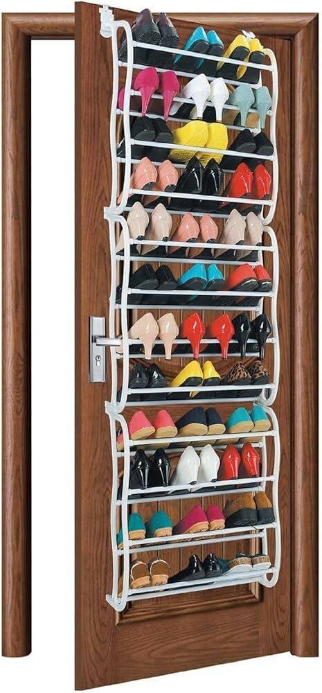 Étagère à chaussures.