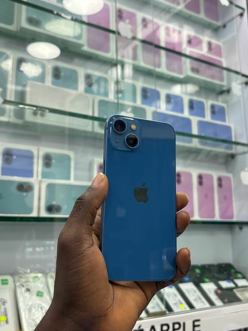 iPhone 13 Bleu - 128 Go