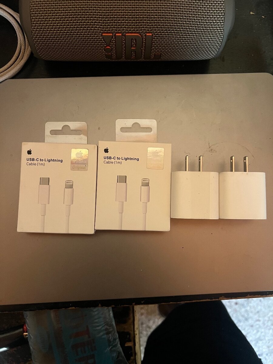 Original iPhone fast charger type c