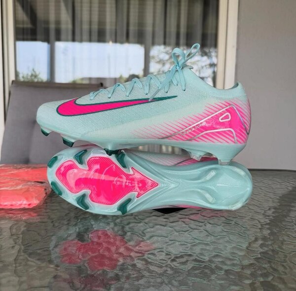 Chaussure Crampons Nike foot