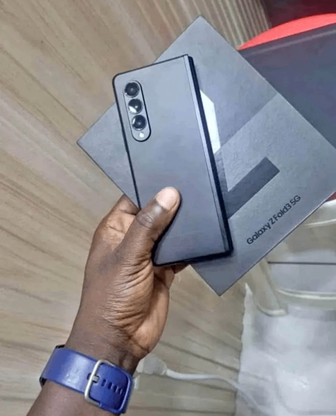 Samsung Galaxy Z Fold3 5G