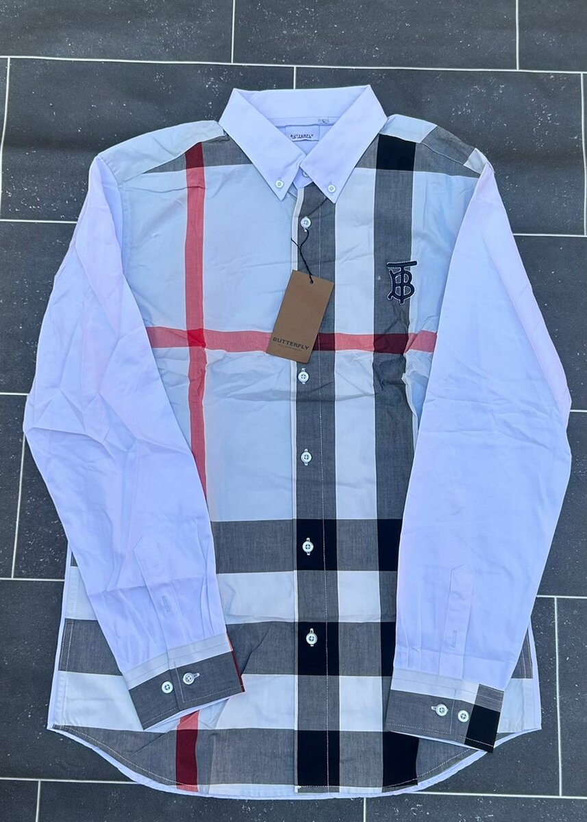 Chemise à carreaux élégante