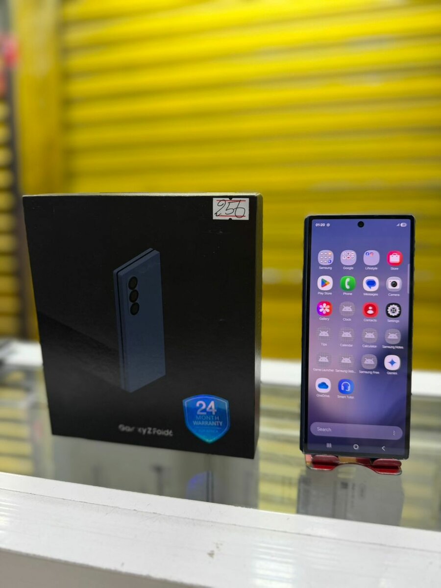 Samsung Galaxy Z fold 6 256 gi