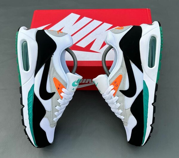 Baskets Nike Air Max modernes