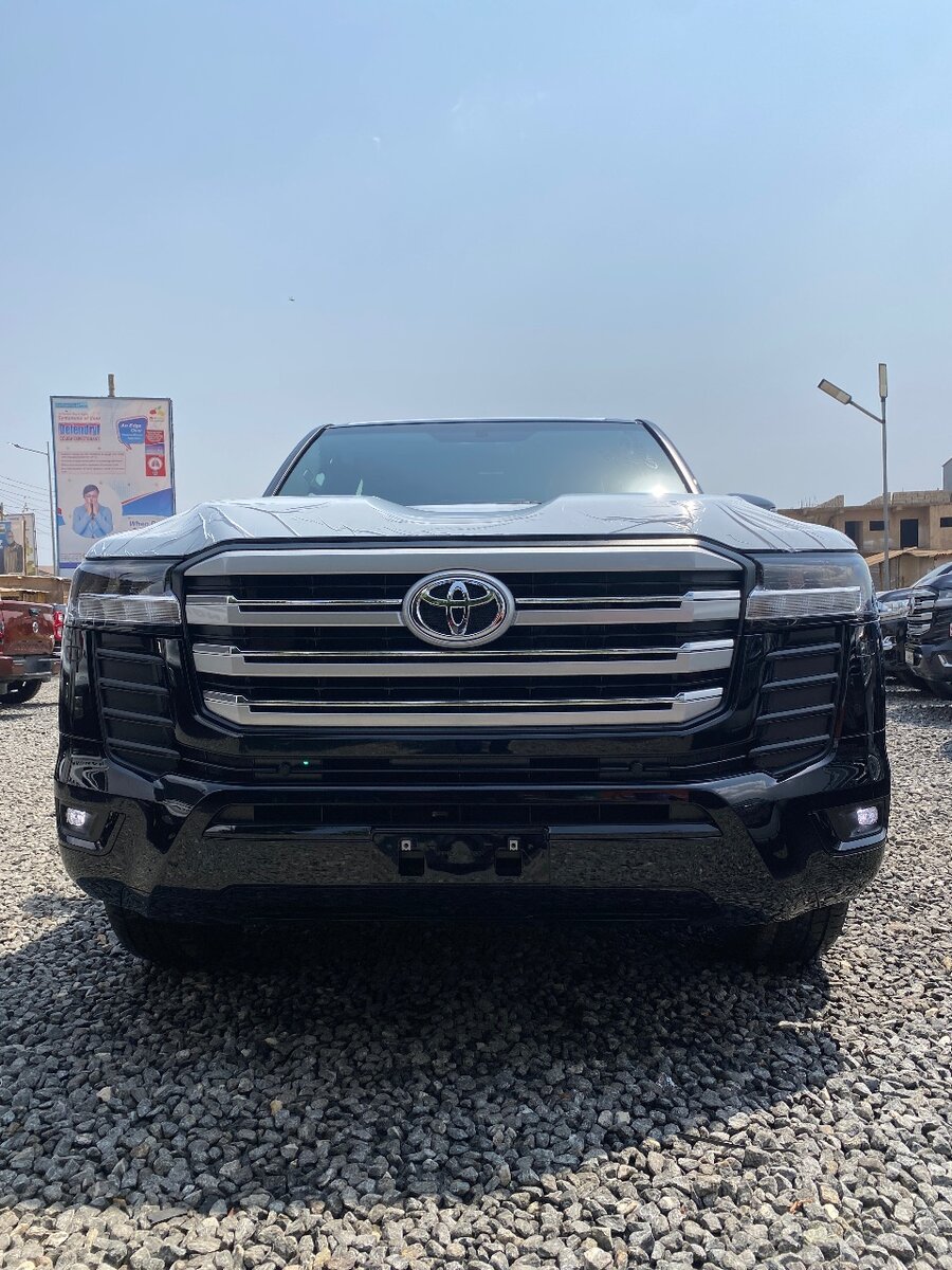 Brand new 2024 Toyota Land Cruiser 300 petrol