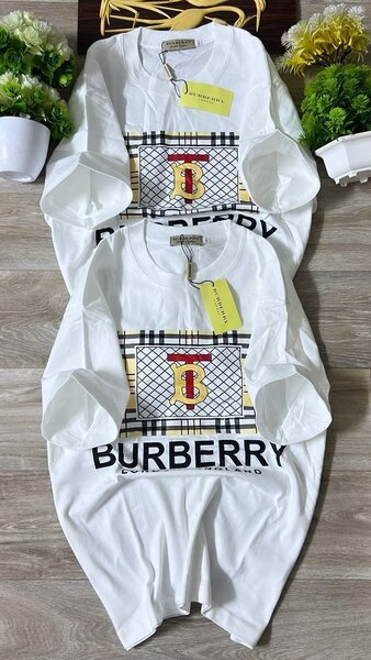 T-shirts Burberry Collection