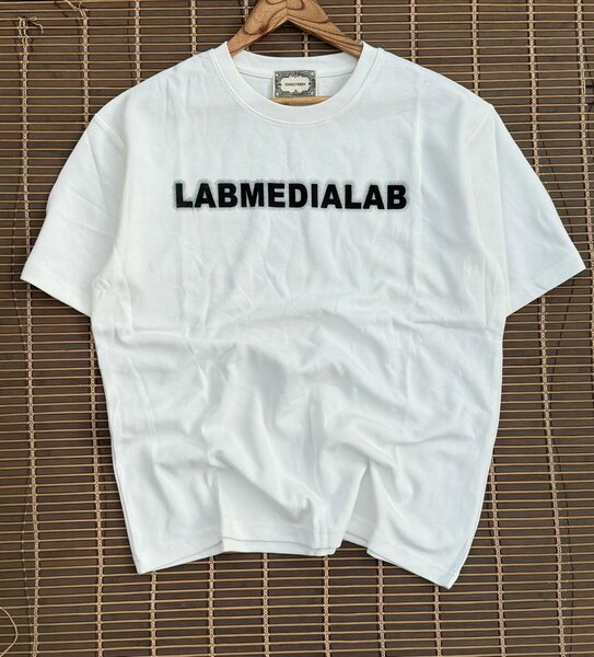 T-shirts unisex au design tendance
