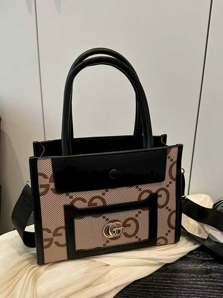 Sac à main en cuir chic