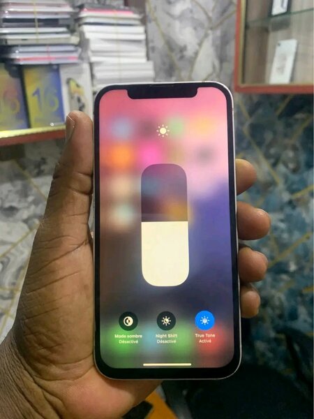 iPhone 13 Rose