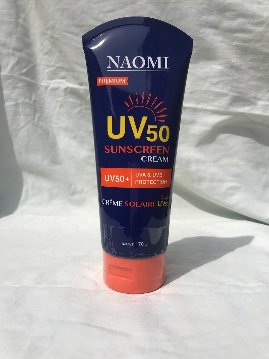 Creme solaire naomi uv50+
