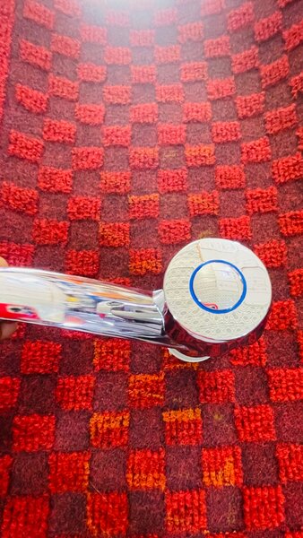 Robinet en inox chromé