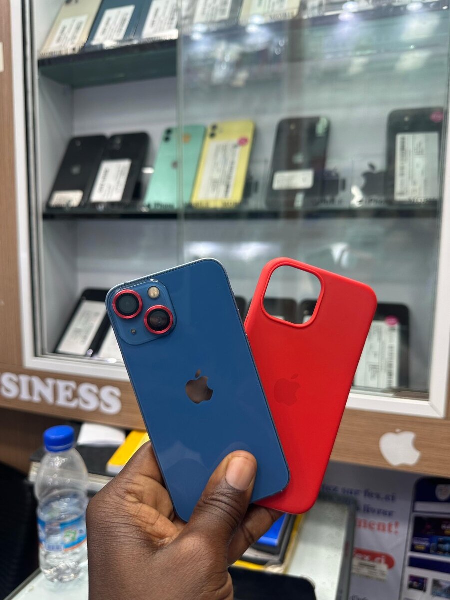 13 mini 128giga juste nouvelle