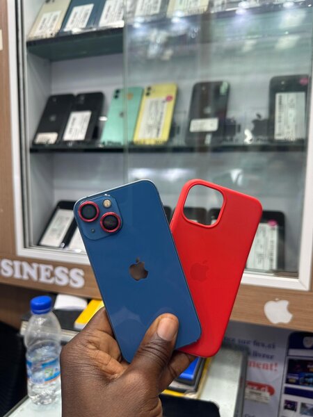 13 mini 128giga juste nouvelle