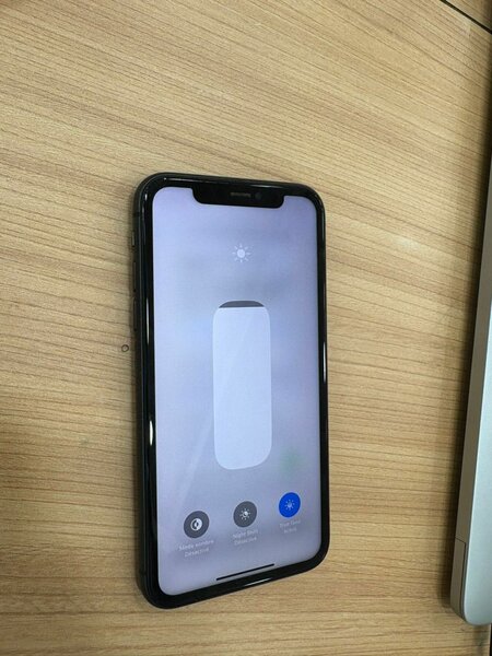iPhone 11 simple 128Go état