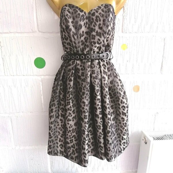 Leopard print pleated dress