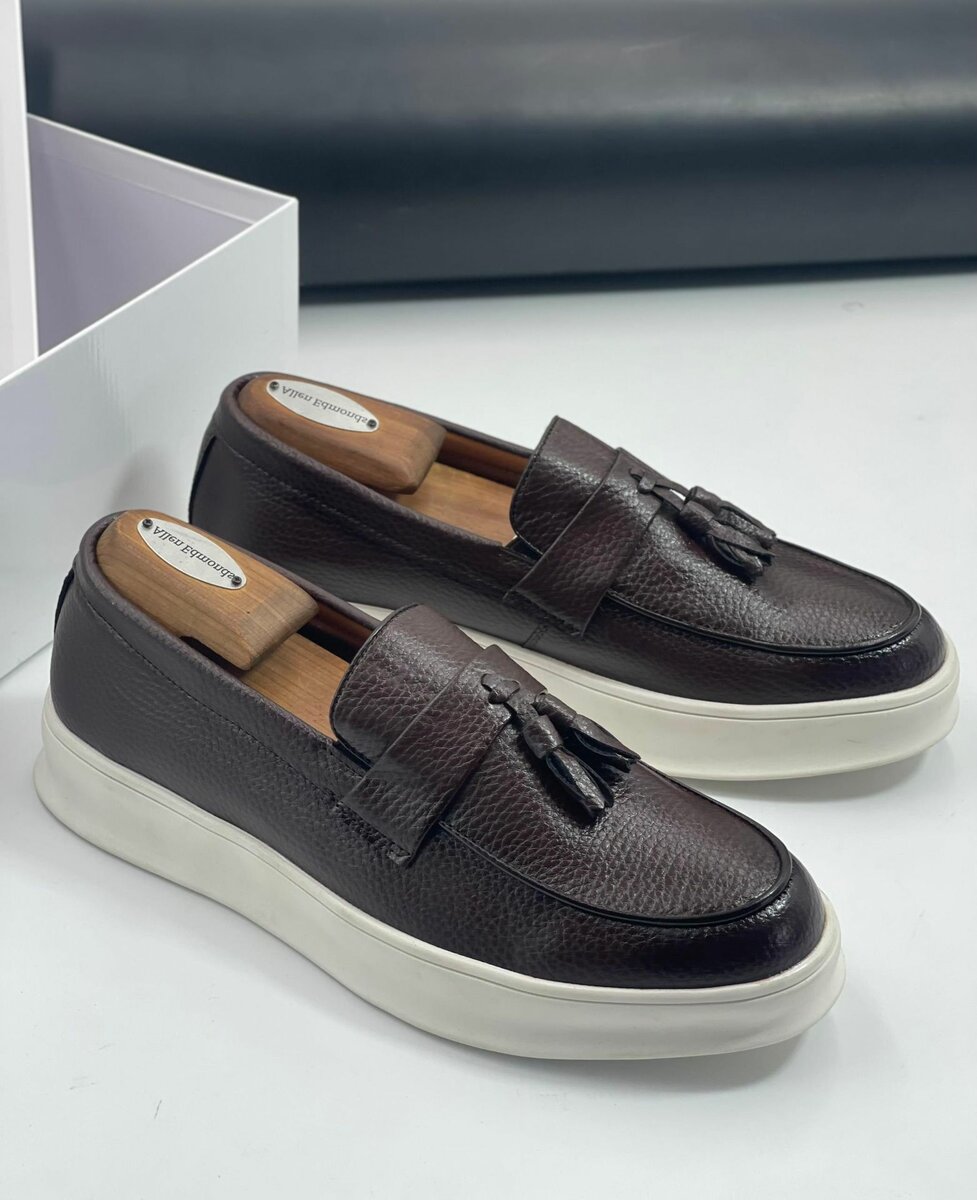 GIVENCHY WHITE AND BLACK