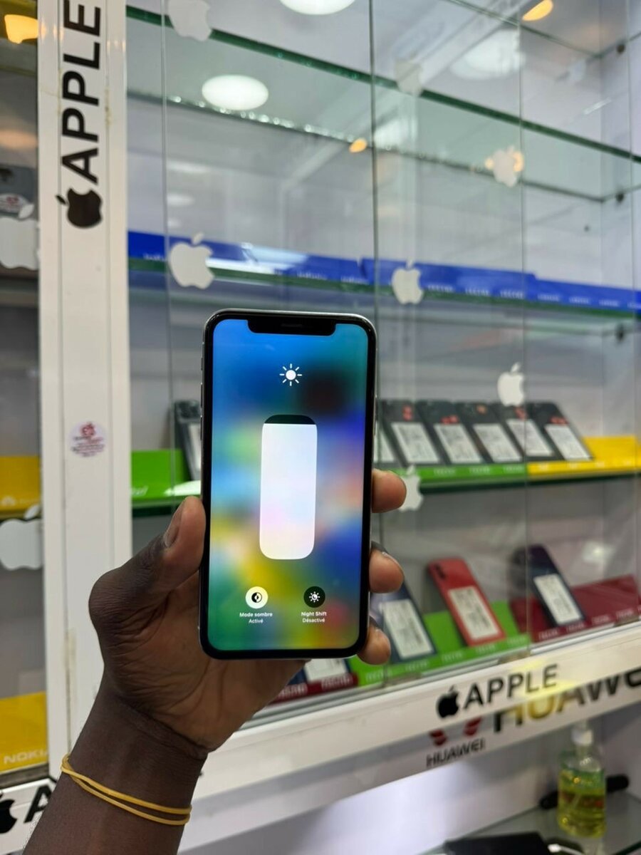 iPhone X 64giga sans Face ID