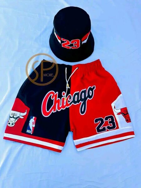 Robe moulante rayée