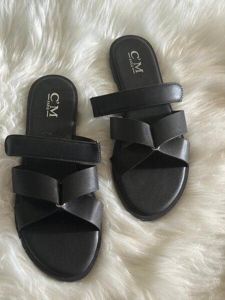 Sandales en cuir élégantes