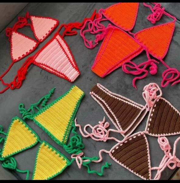 Maillots de bain crochet colorés