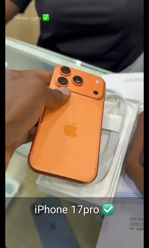 iPhone 17 Pro Orange