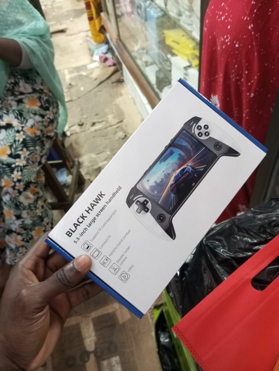 Console de Jeu Portable Black Hawk