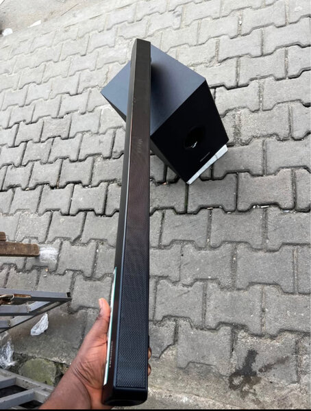 Barre de son avec caisson basses