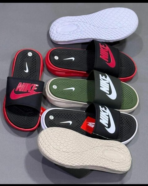Claquettes Nike confort