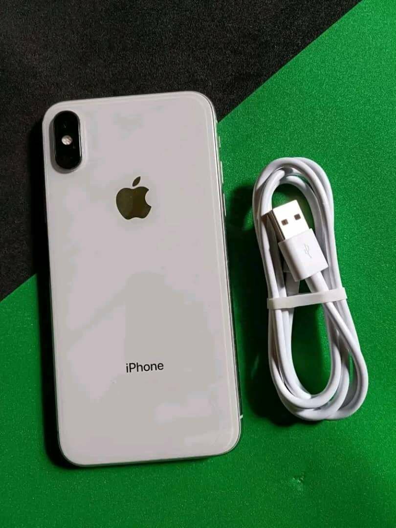 Apple iPhone X débloqué