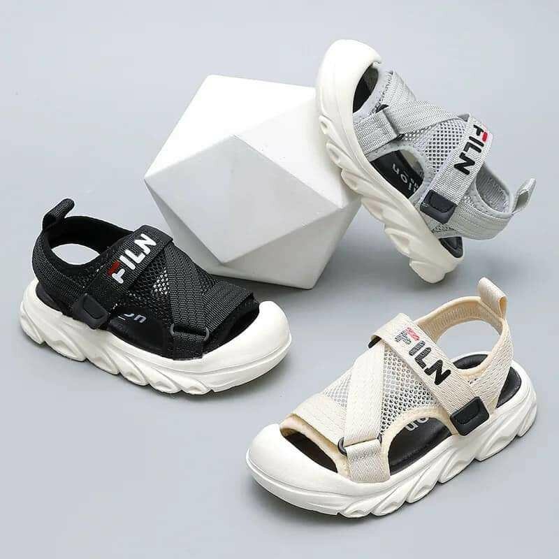 Chaussure en maille, semelle souple légère