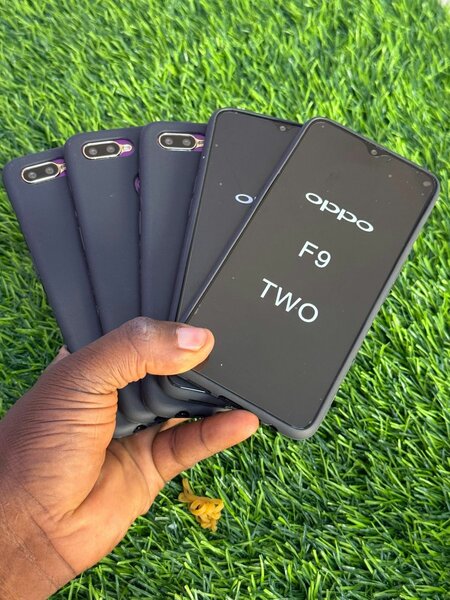 Smartphone OPPO F9