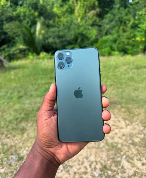 iPhone 11 Pro Max 256GB fully functional