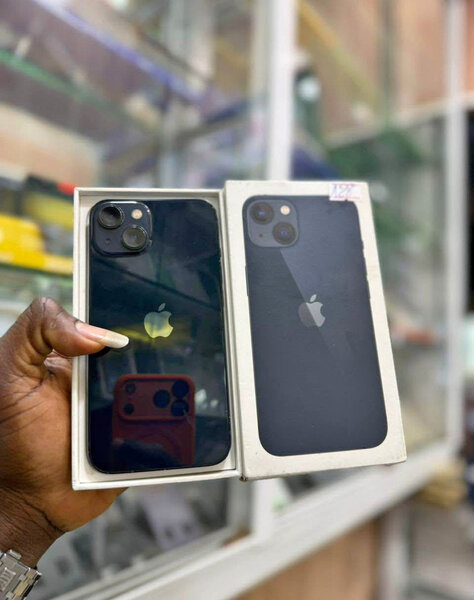 iPhone 13 simple noir 128GB