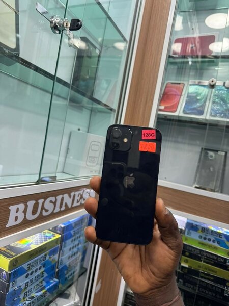 iPhone 12  128GB