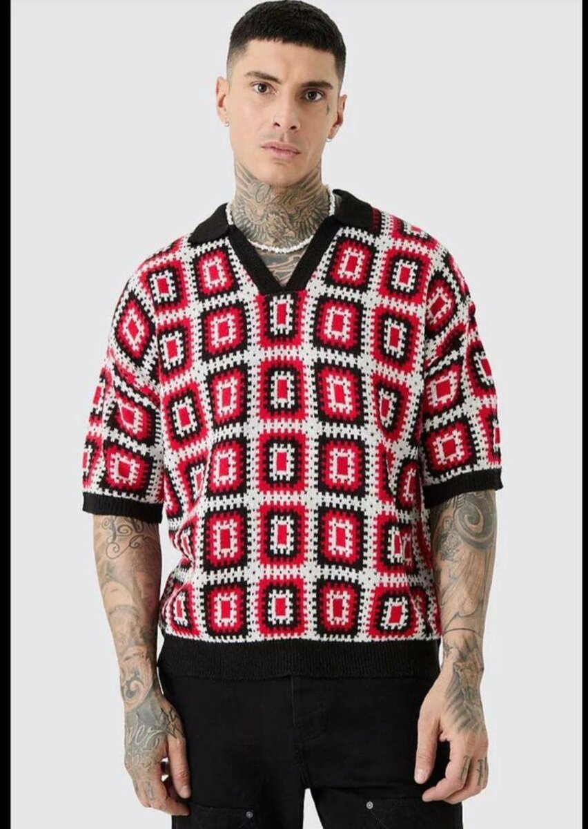 Pull en crochet coloré pour homme