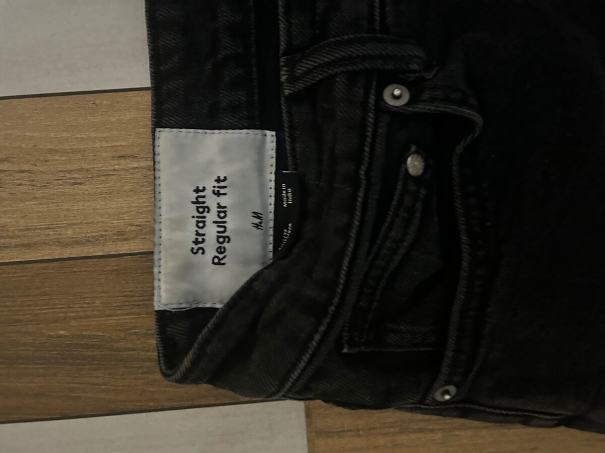Regular fit black H&M jeans