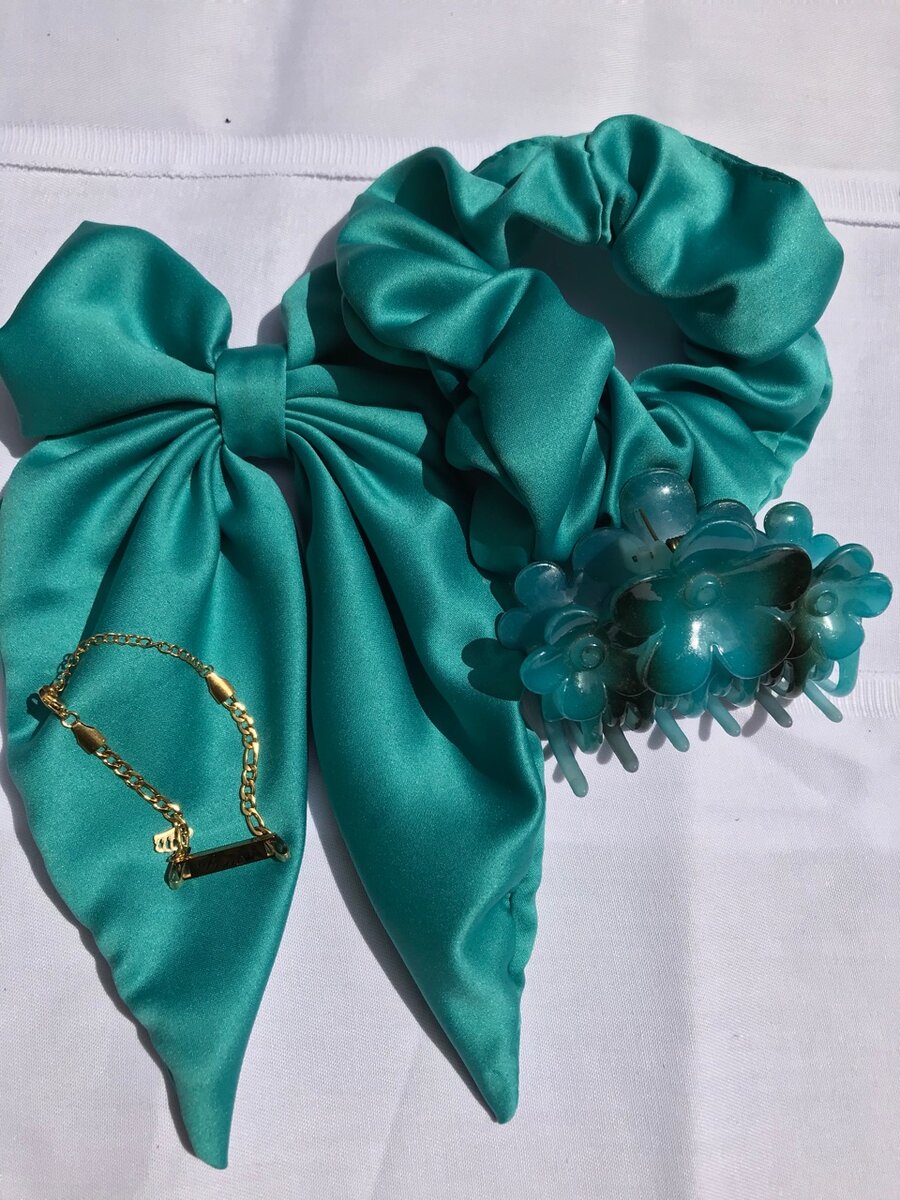 Hair bow, claw clips,Scrunchy gift set