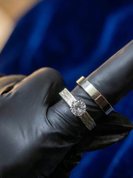 Bague de fiançailles élégante