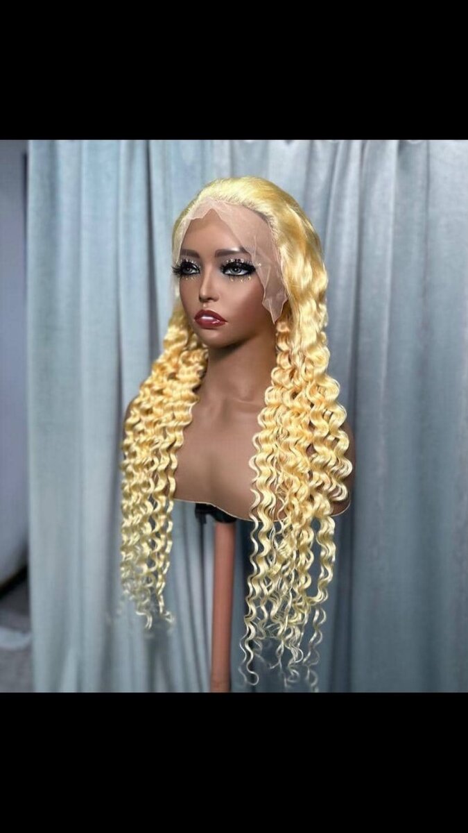 Full lace frontal wigs